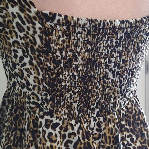 Love Tree Brown Leopard Print Peplum Smock Cropped Blouse Large NWOT - Picture 13 of 16